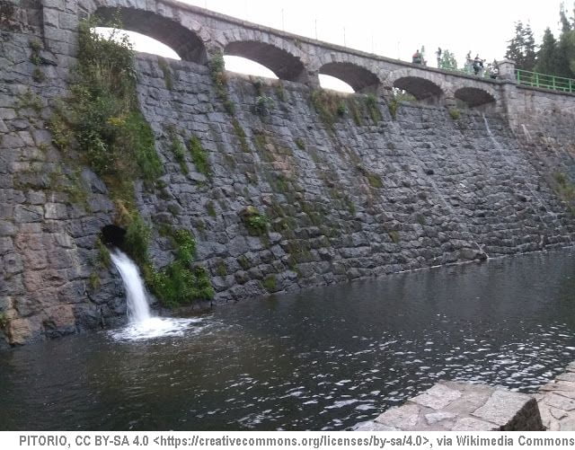 Dam on Łomnica in Karpacz