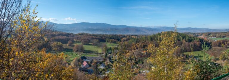 Mount Witosza in Staniszów