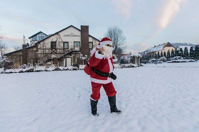 Heiligabend für Unternehmen im Dwór Korona Karkonoszy, Weihnachtsmann