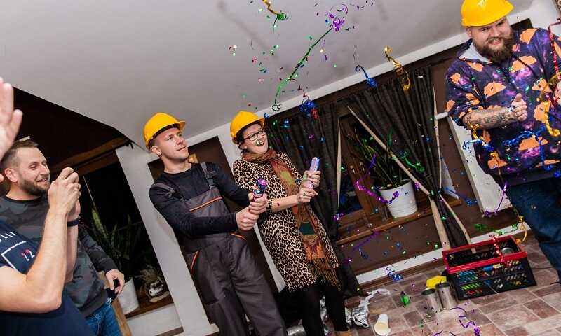 Team bei der Arbeit - Teambuilding