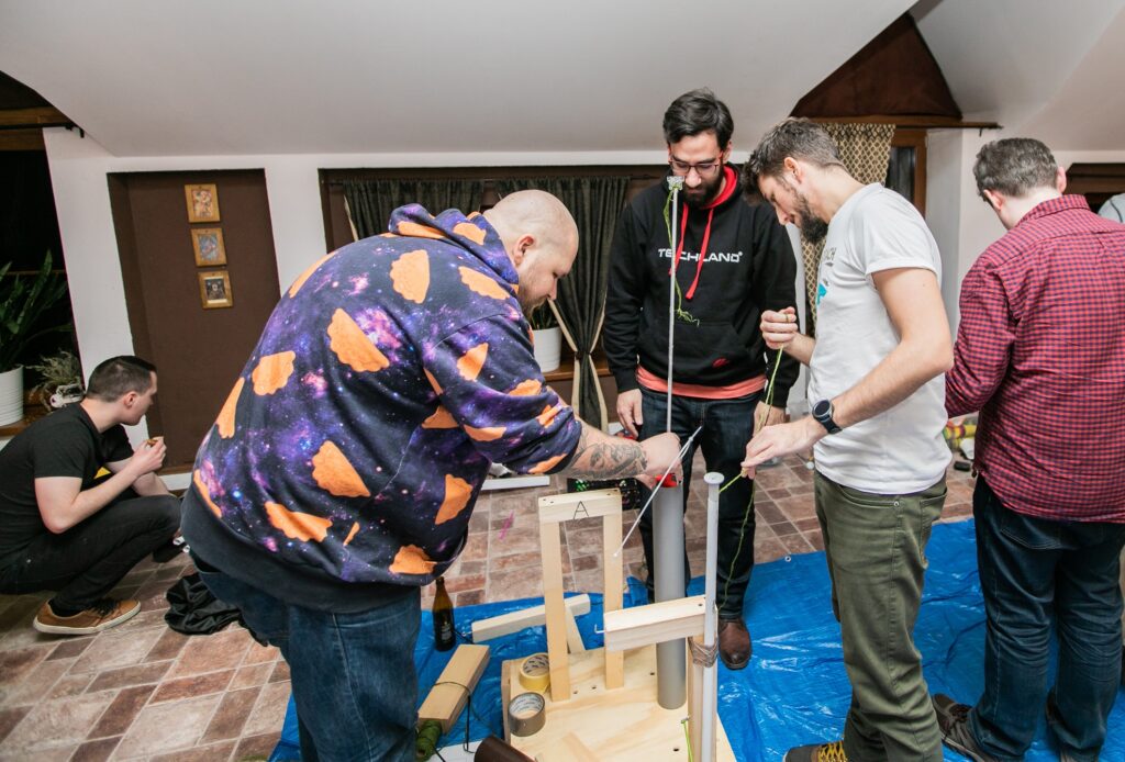 Construction of the Goldberg machine, corporate event at Dwór Korona Karkonoszy