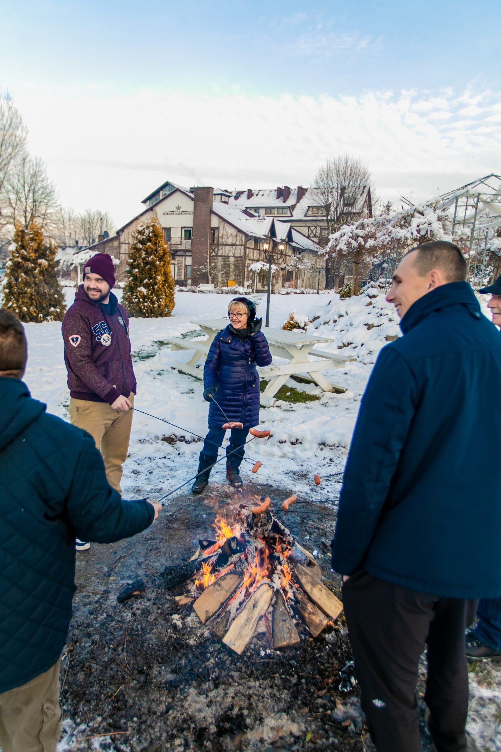 Integration bonfire, winter, Dwór Korona Karkonoszy, Sosnówka near Karpacz