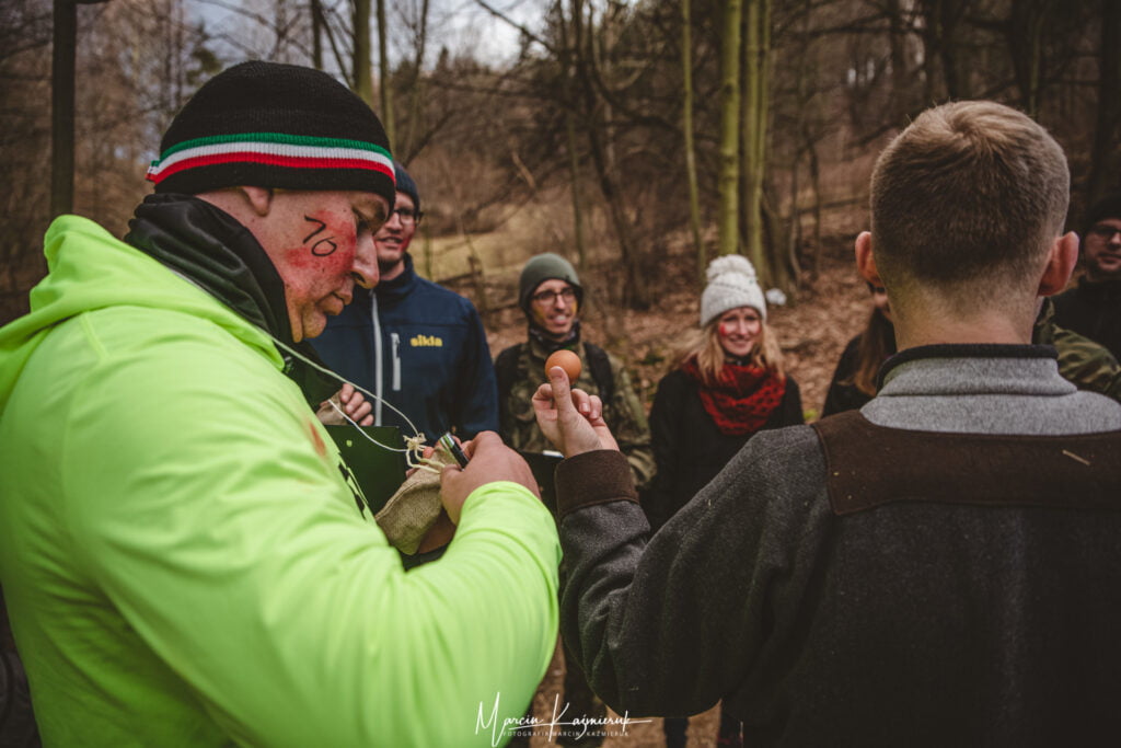 Spiele im Freien in Sosnówka