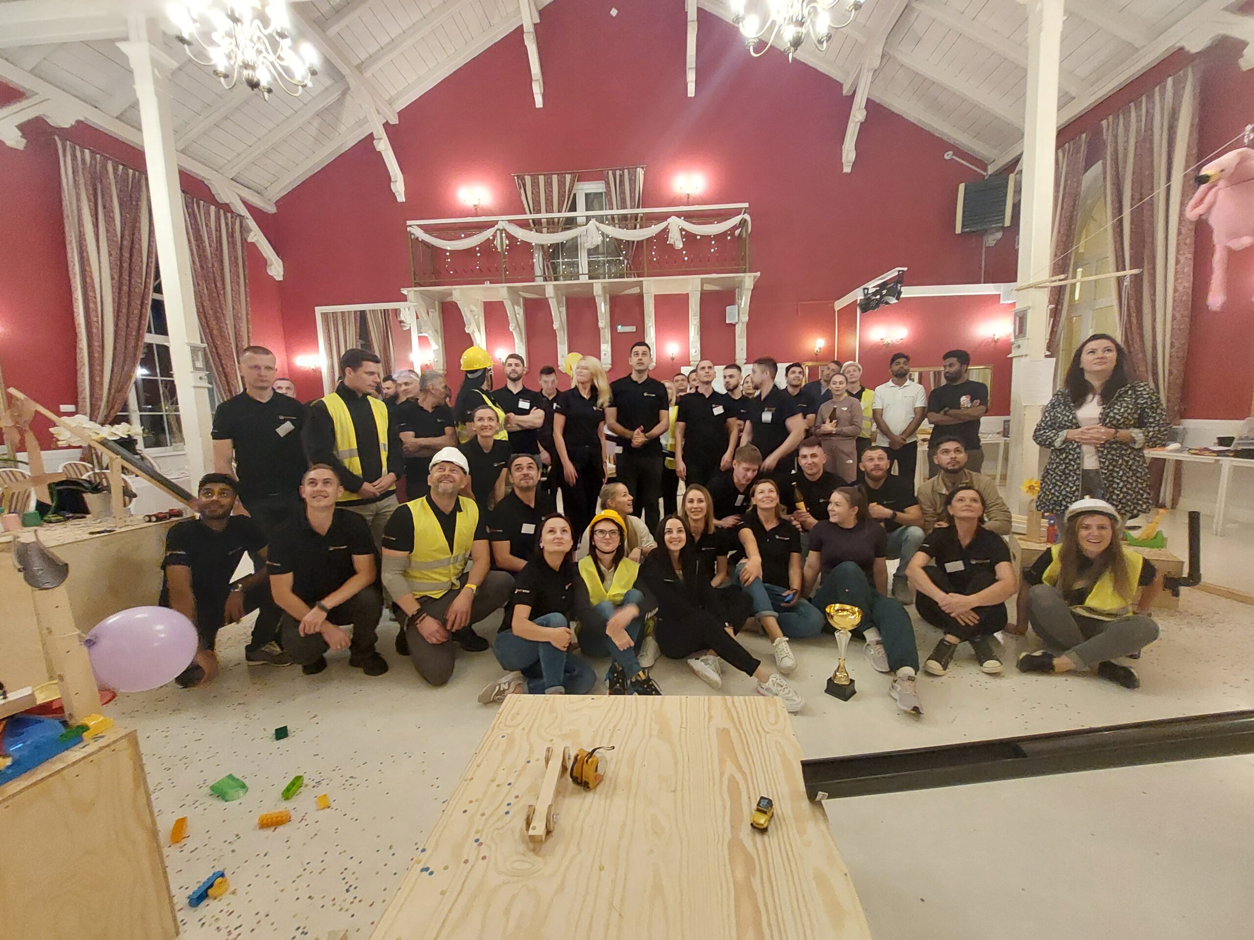 Construction of the Goldberg machine, corporate event at Dwór Korona Karkonoszy