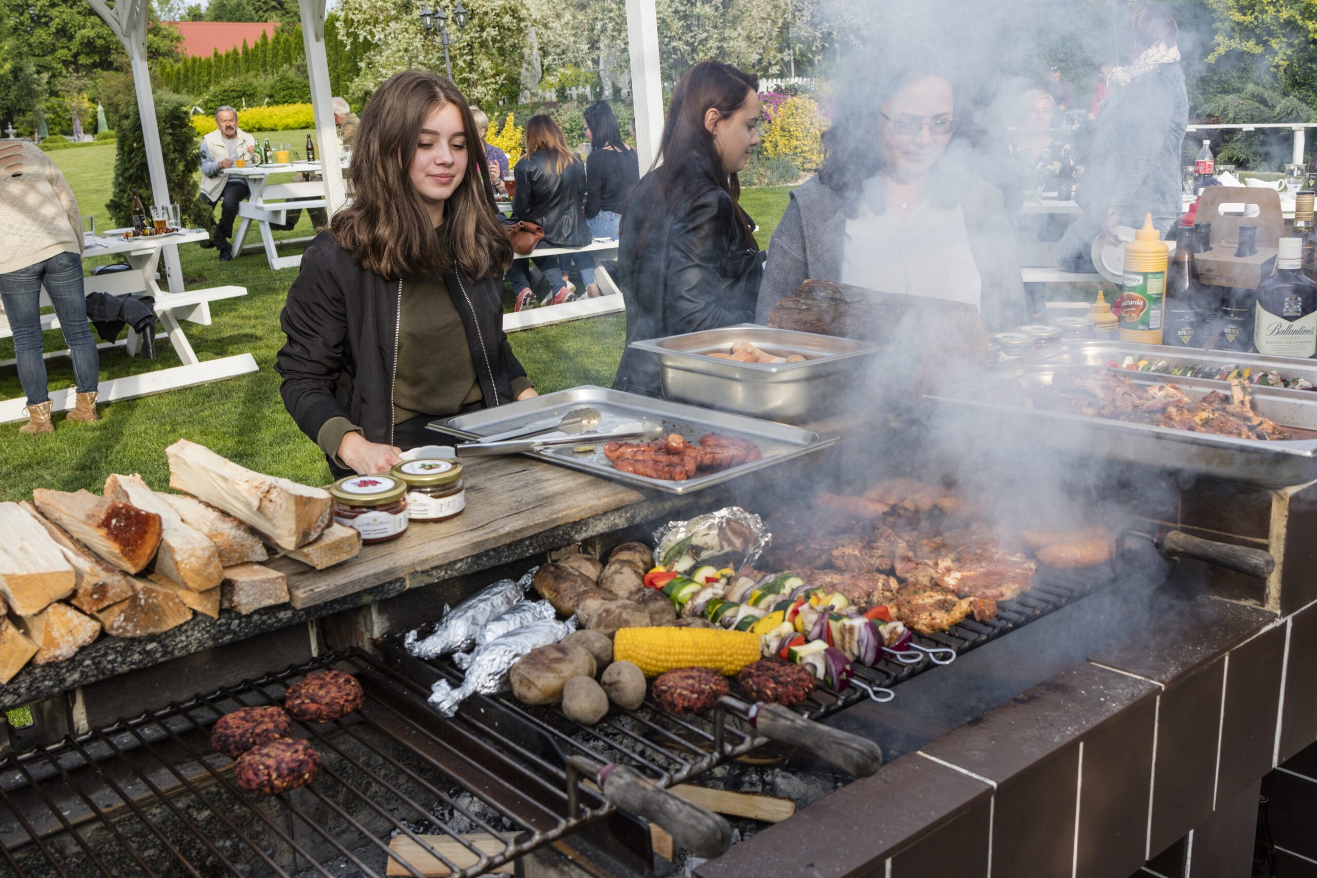 Grill firmowy, Dwór Korona Karkonoszy, Sosnówka koło Karpacza