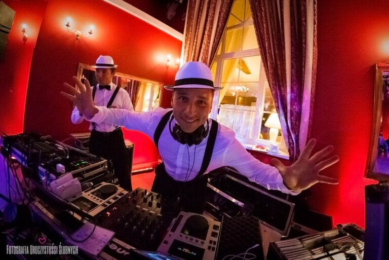 Zespół czy DJ na wesele?