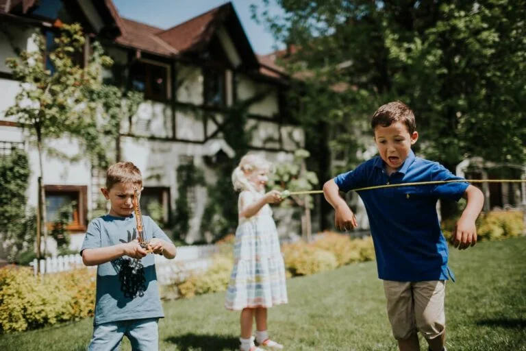 Attractions for children at the wedding