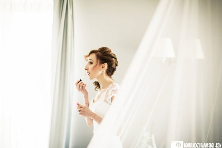 Wedding makeup - how to create a unique look?