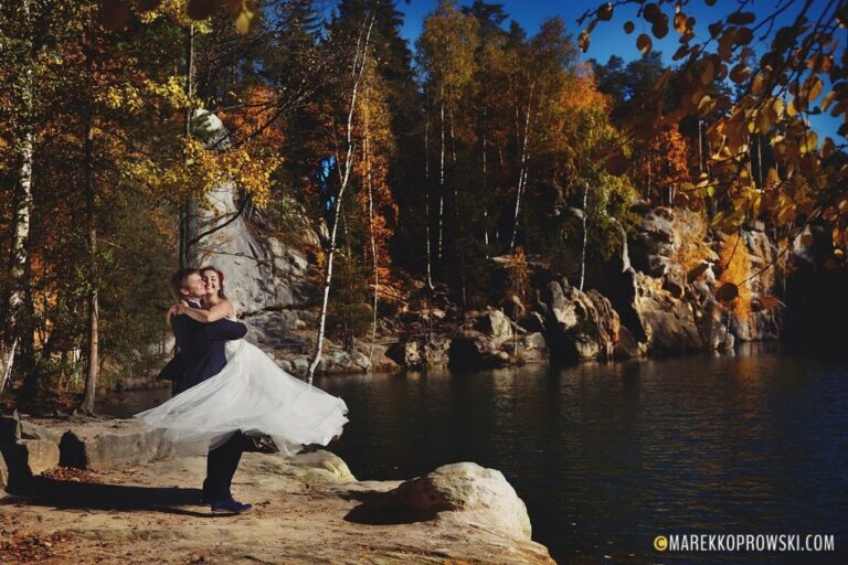 Wedding in October - the most beautiful month in the mountains