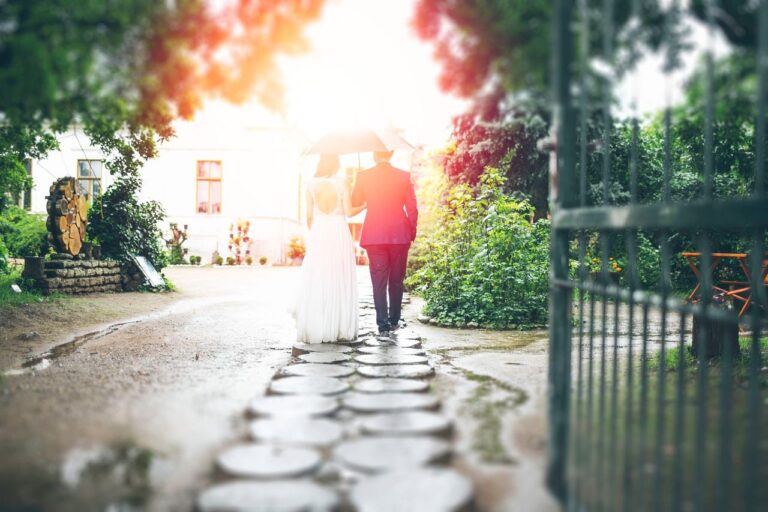 Bramy weselne – skąd się wziął ten zwyczaj i na czym polega?