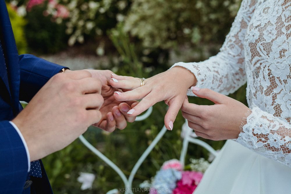 Symbole ślubne – jakie jest ich znaczenie i skąd się wzięły?