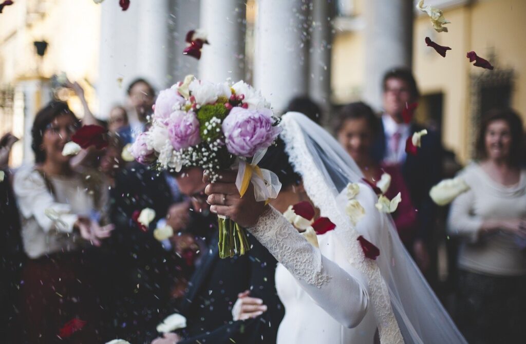 wedding ceremony: young couple