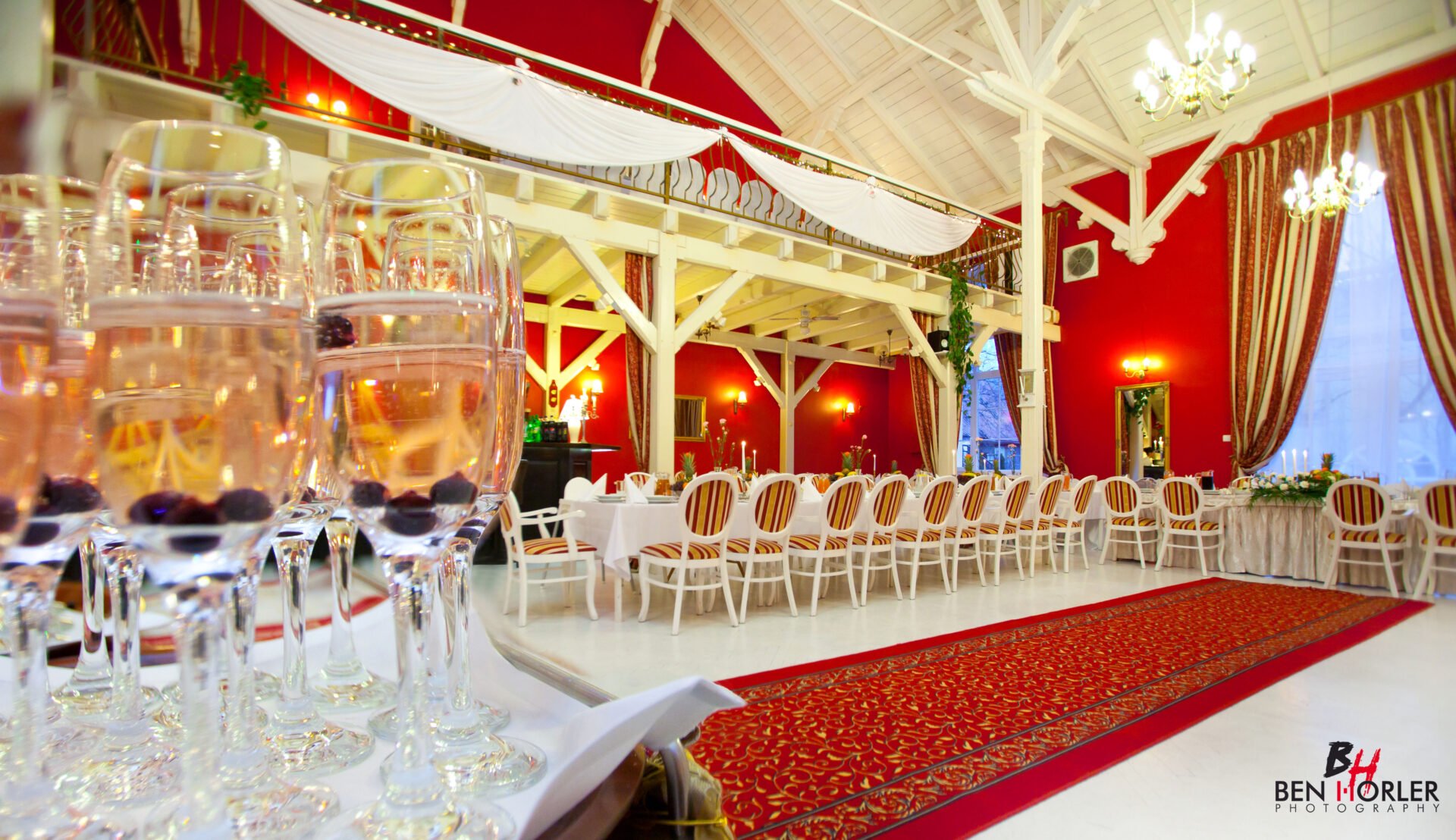 The cost of a wedding for 100 people practical tips for the Bride and Groom Wedding Blog