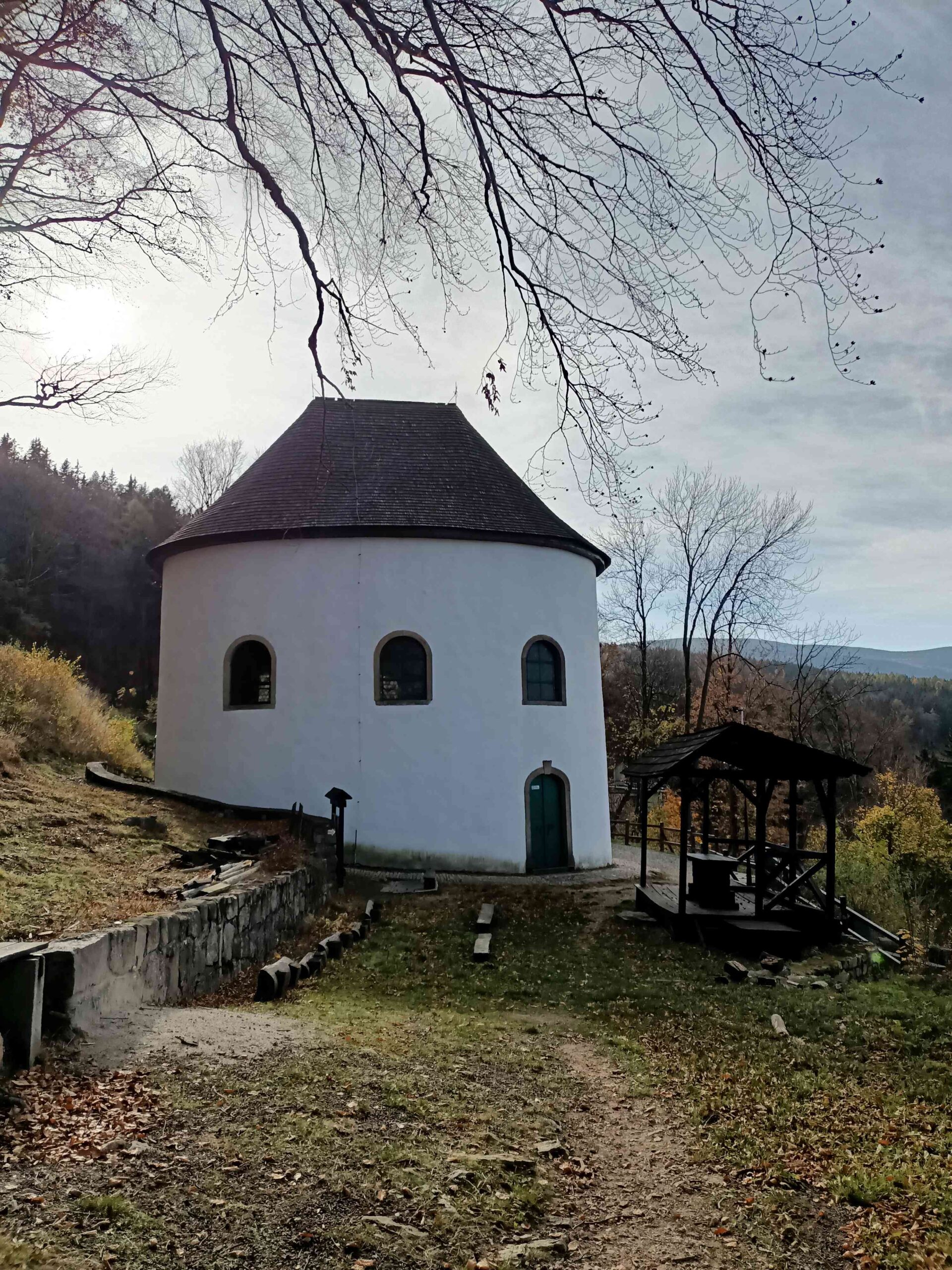 attractions and monuments in Sosnówka