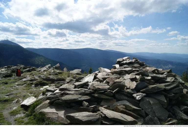 atrakcje Karkonosze, Skalny Stół, góry