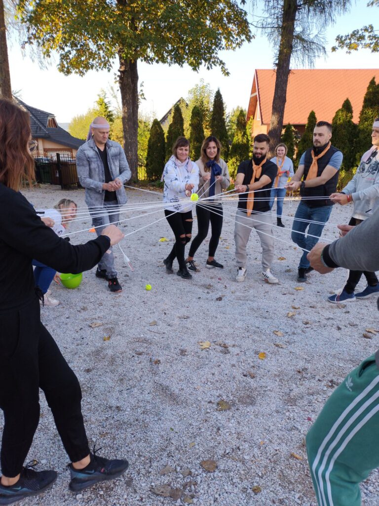 team building -zabawy, impreza firmowa, integracja pracowników, Sosnówka