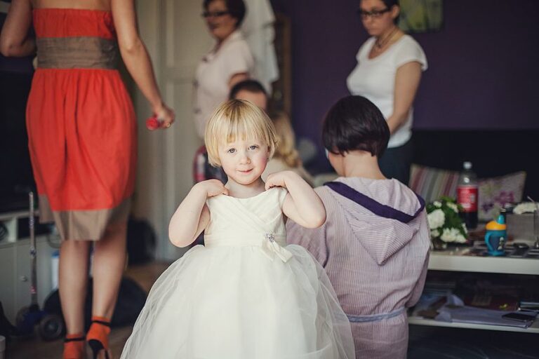 Kinder bei der Hochzeit, Dwór Korona Karkonoszy Sosnówka bei Karpacz