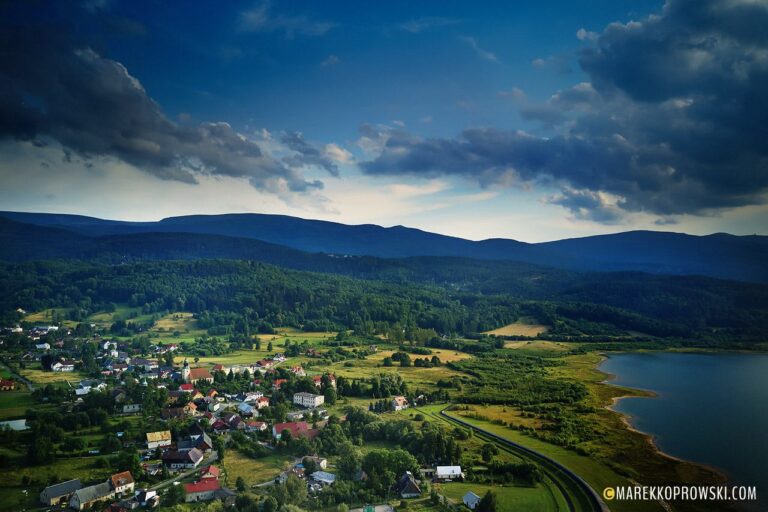 View of Sosnówka and the lagoon