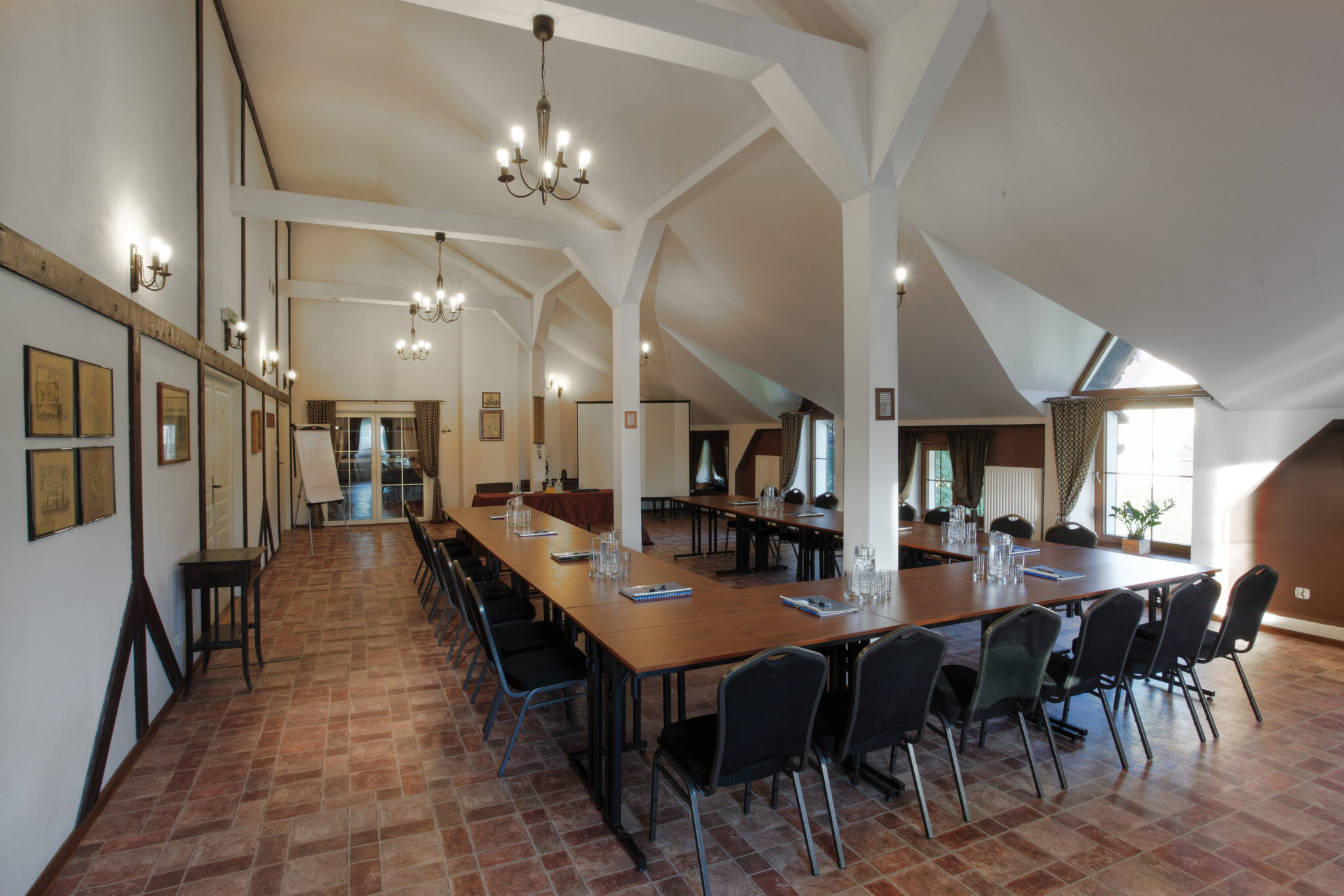 Szkolenia dla firm w górach, sala szkoleniowa Dworu Korona Karkonoszy