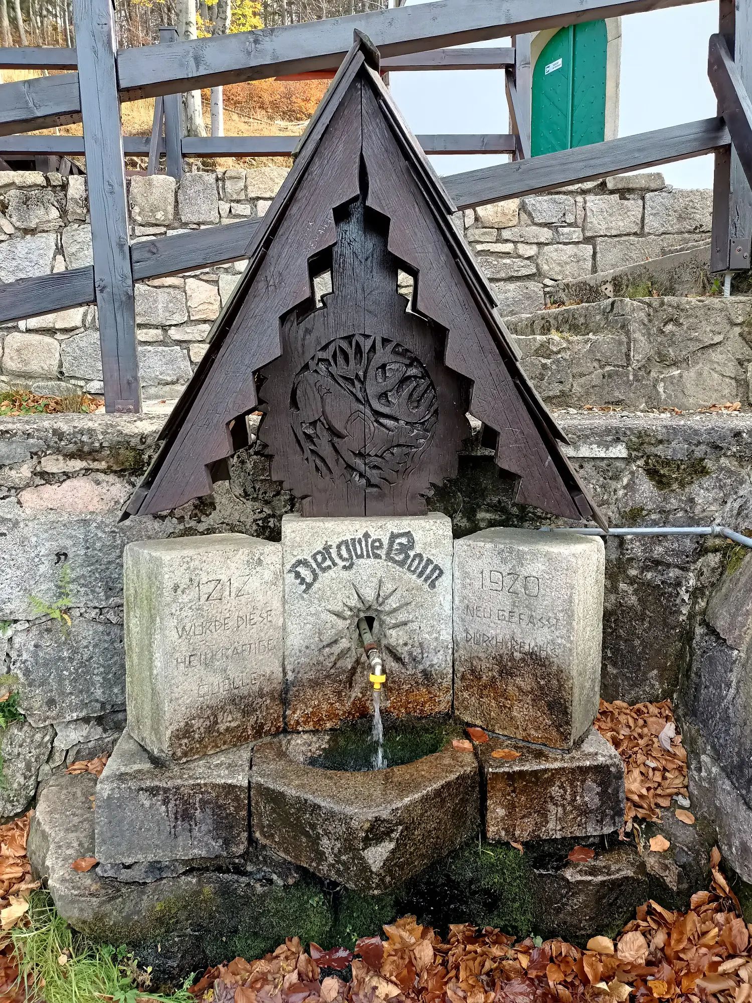 Dobre Źródło bei der Kapelle St. Anna auf dem Berg Grabowiec, Sosnówka auf dem Weg nach Karpacz