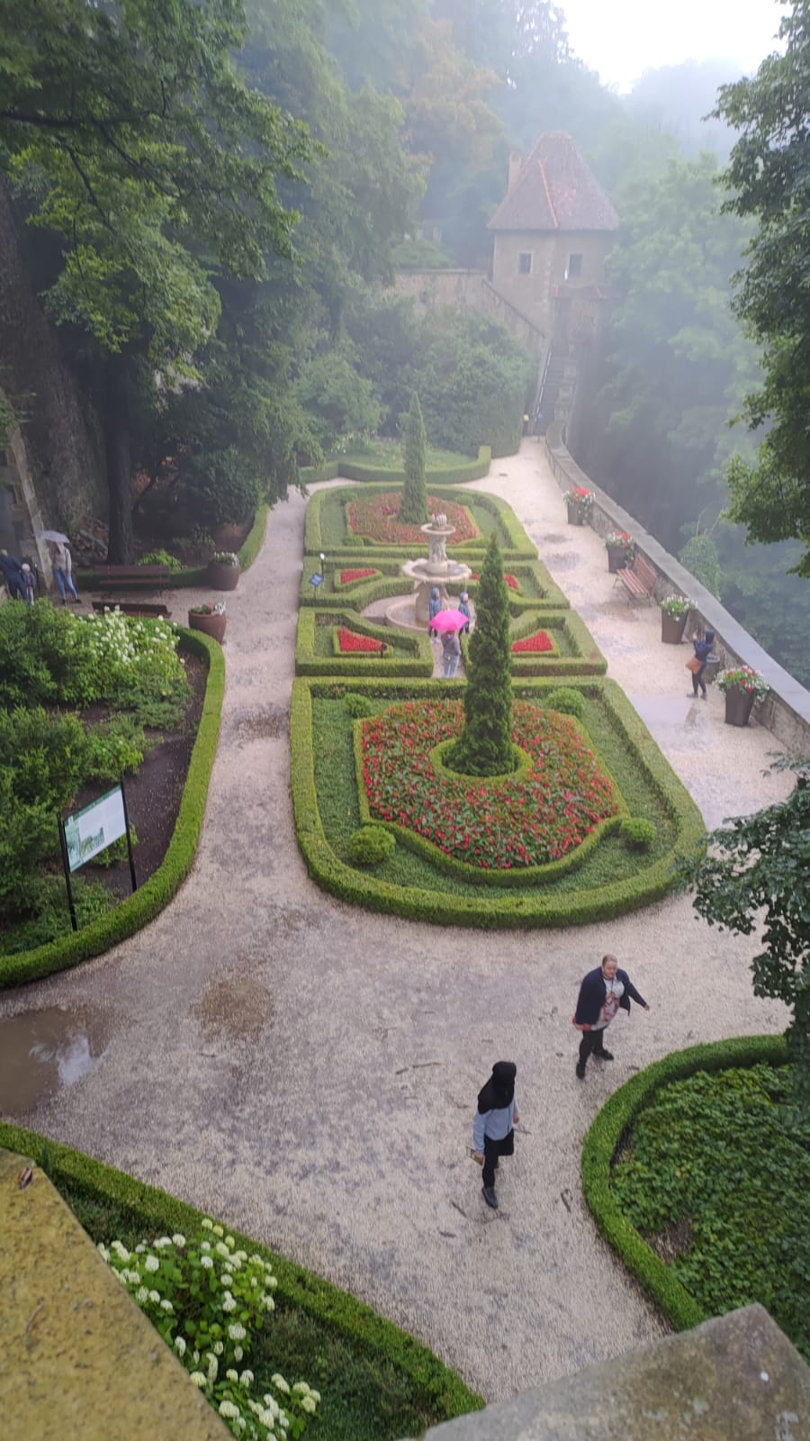 park przy Zamku Książ w Wałbrzychu