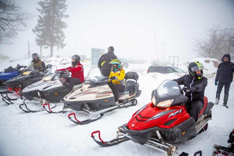 Attractions for corporate events in winter - snowmobile races, Karkonosze Mountains